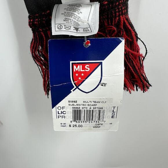 Portland Timbers Scarf Soccer Adidas Red and Black NWT - Picture 4 of 5